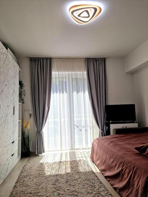 Ultracentral Magheru Studio Apartment บูคาเรสต์ ภายนอก รูปภาพ