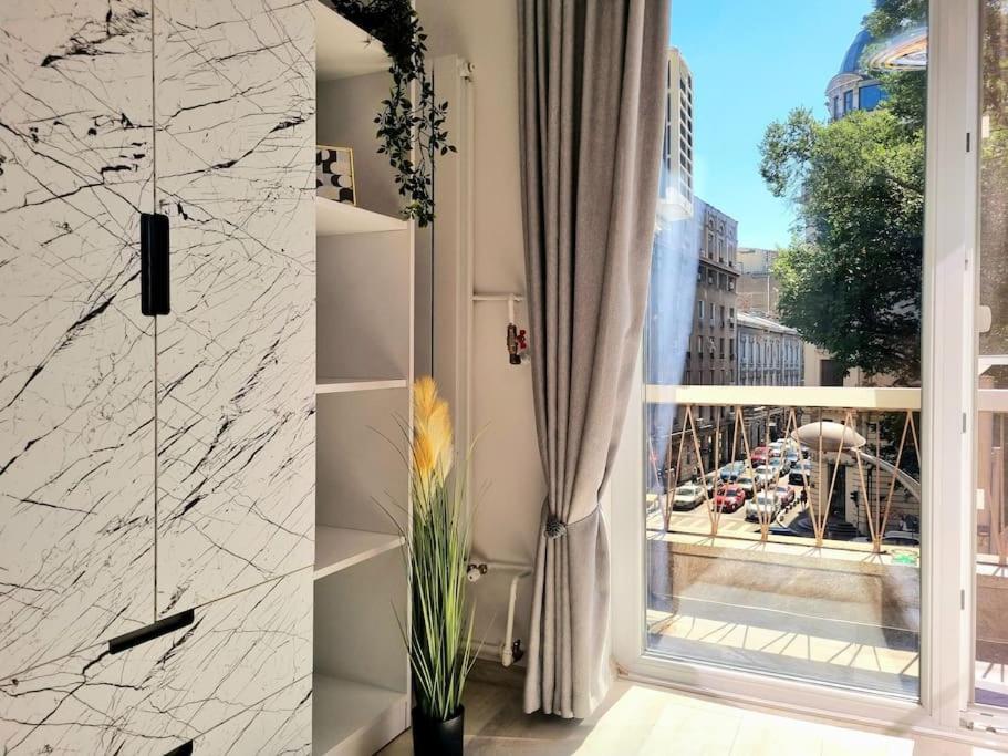 Ultracentral Magheru Studio Apartment บูคาเรสต์ ภายนอก รูปภาพ
