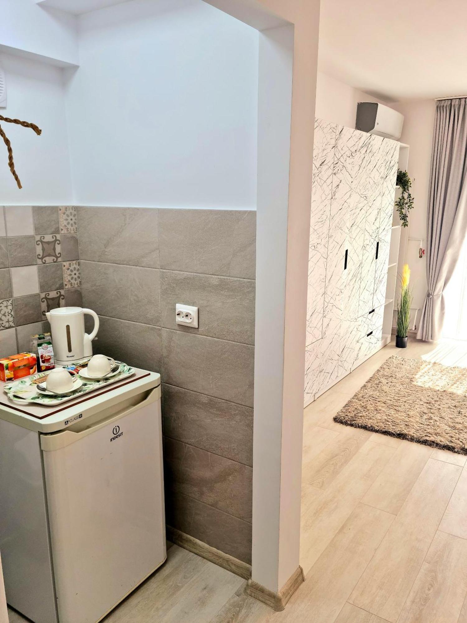 Ultracentral Magheru Studio Apartment บูคาเรสต์ ภายนอก รูปภาพ